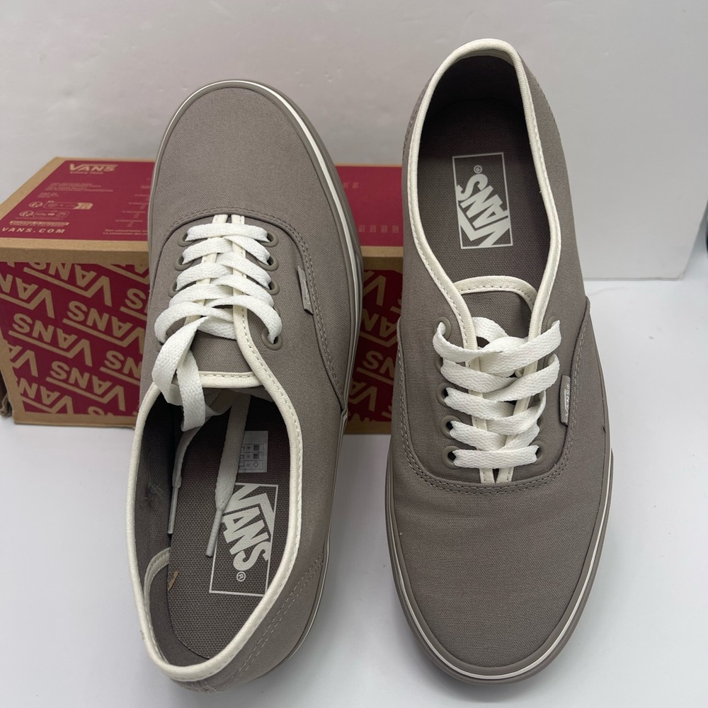 Vans Men’s Authentic
Pop Gray Sneakers 
VN000BW5BGF

Lifestyle, Original Icon - Picture 11 of 16